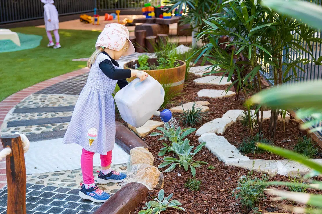 Heritage House Childcare | THE GREAT OUTDOORS: WHY OUTDOOR PLAY FEEDS CHILDHOOD DEVELOPMENT