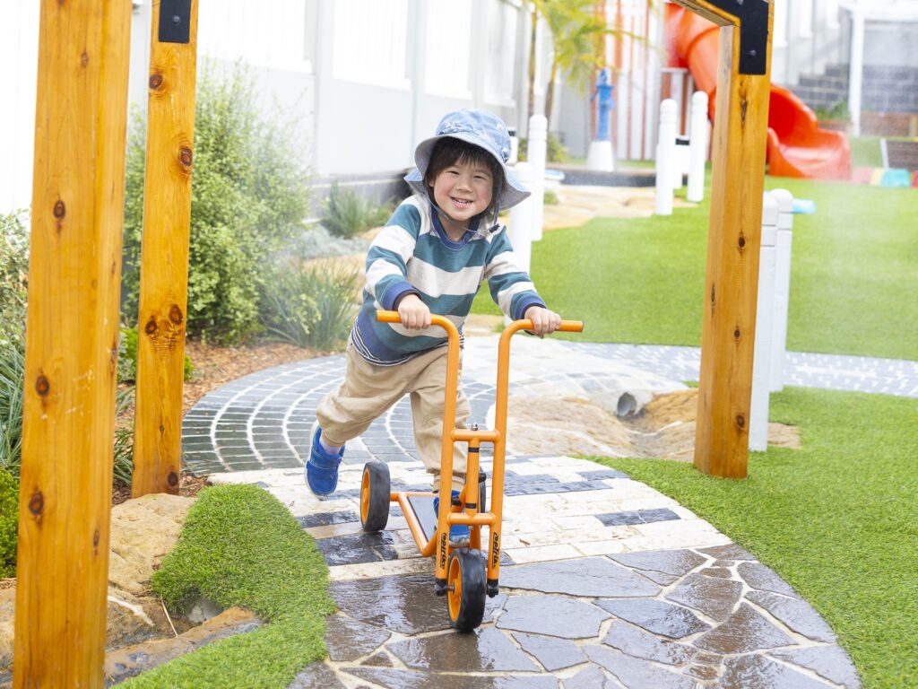 Heritage House Childcare | BUILDING RESILIENCE: THE POWER OF PLAY, CURIOSITY, AND LIFE’S LITTLE BUMPS